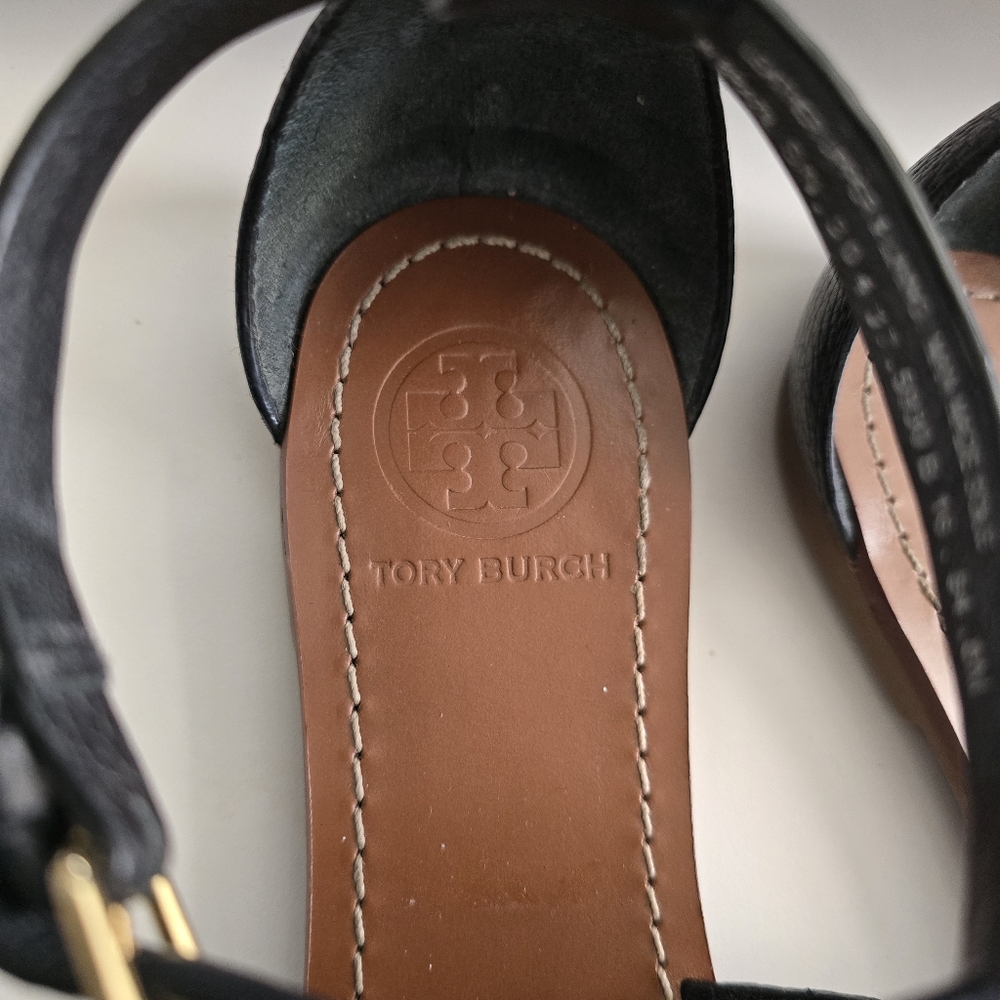Tory Burch Black Leather T-Strap Sandals – Gold Logo Hardware – Size 8M - Picture 7 of 7